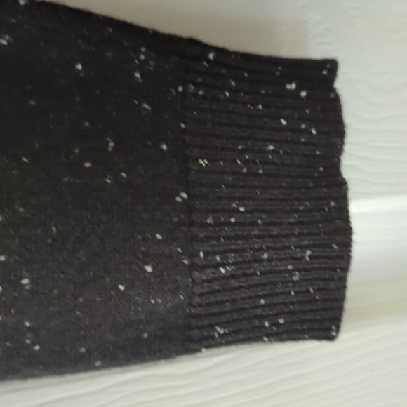 LABEL+thread Cashmere Colorblock Sweater - Picture 7 of 9